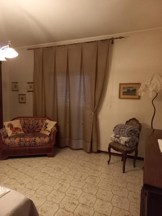 ラクイラ Casa Guerrino Bed & Breakfast エクステリア 写真